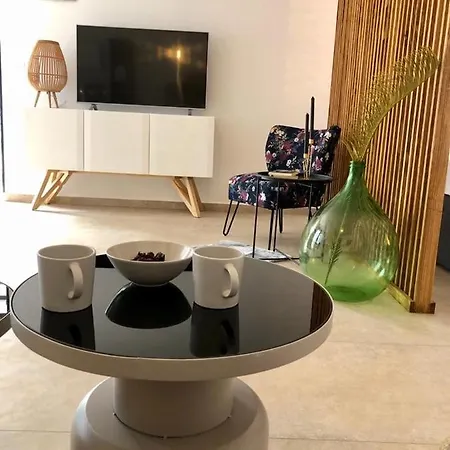 Konukevi Cube L 4*
