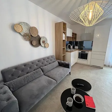 Cube L Affittacamere