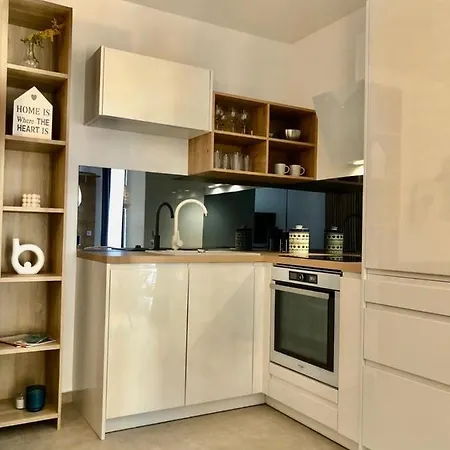 Cube L Affittacamere Medolino