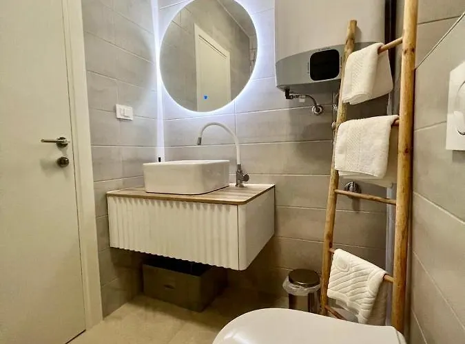 Cube L Gostinjska kuća