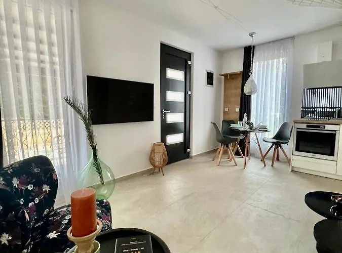 Gostinjska kuća Cube L