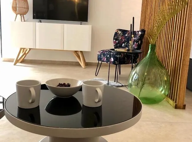 Gostinjska kuća Cube L 4*