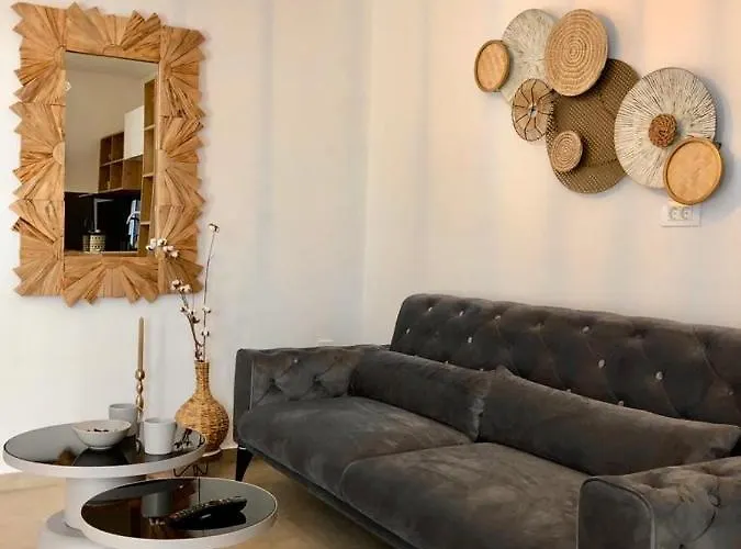 Gostinjska kuća Cube L 4*