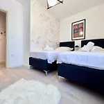Penzion Cube L 4*