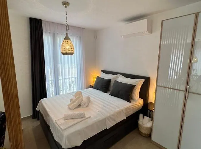 Cube L Pensión Medulin